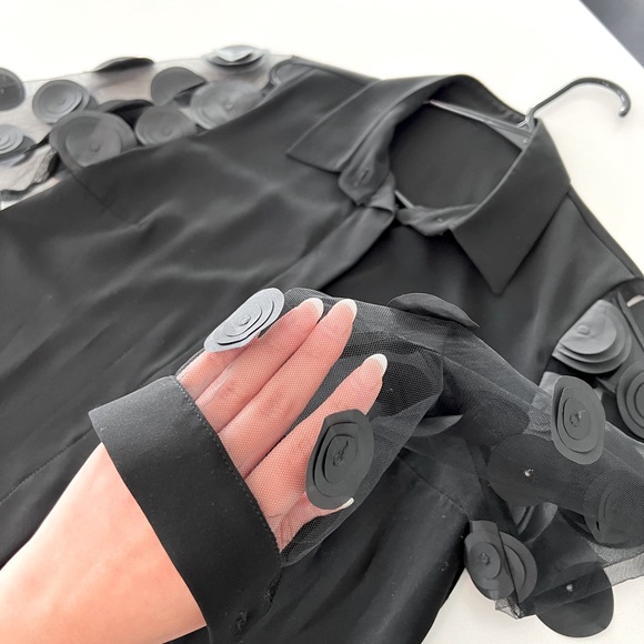 Chic top - Picture 2 of 3